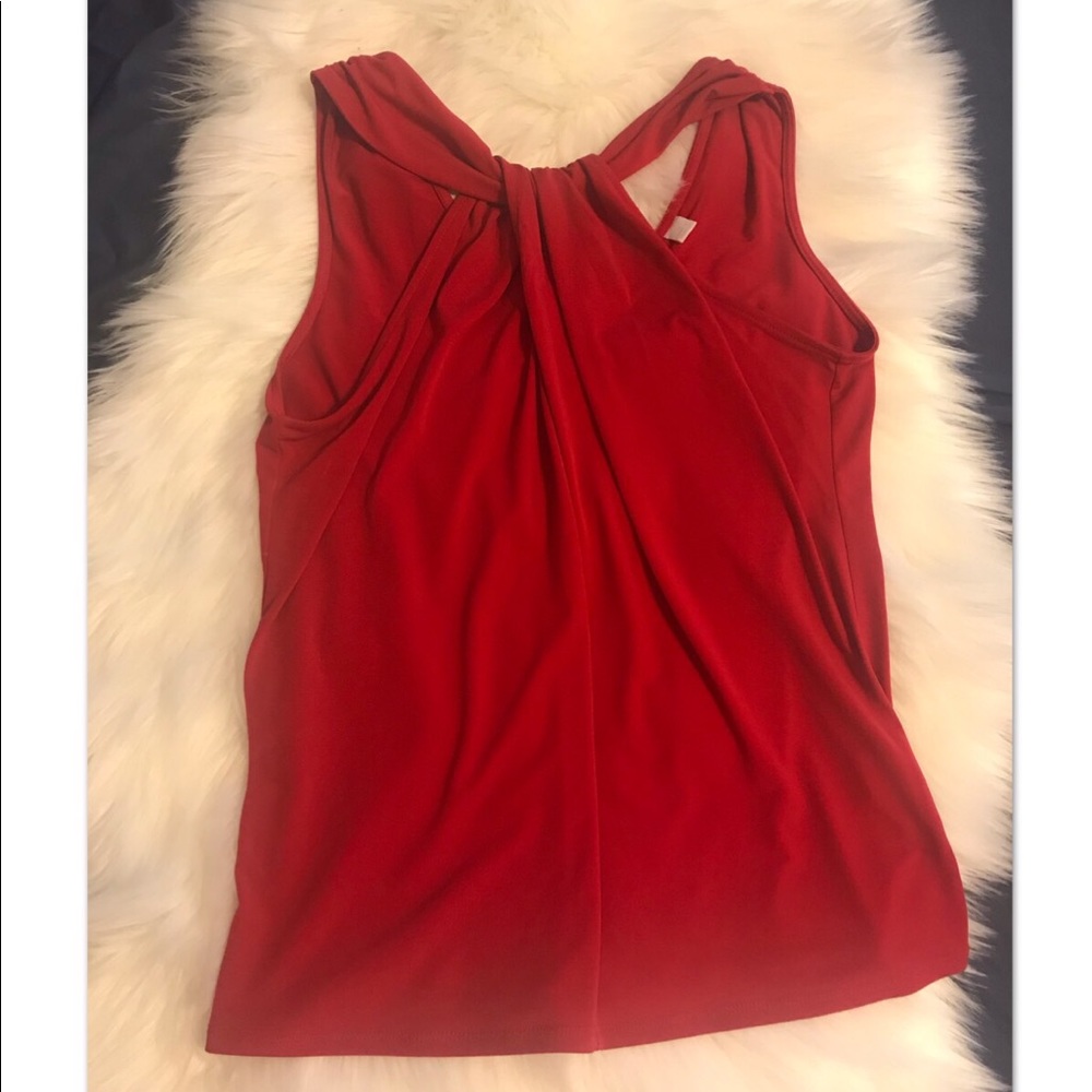 New York and company red shirt